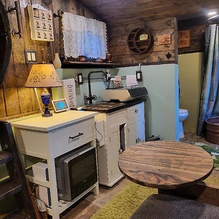 Hotel Hobbit Haven Mission Canyon Esterno foto