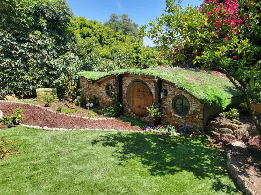 Hotel Hobbit Haven Mission Canyon Esterno foto